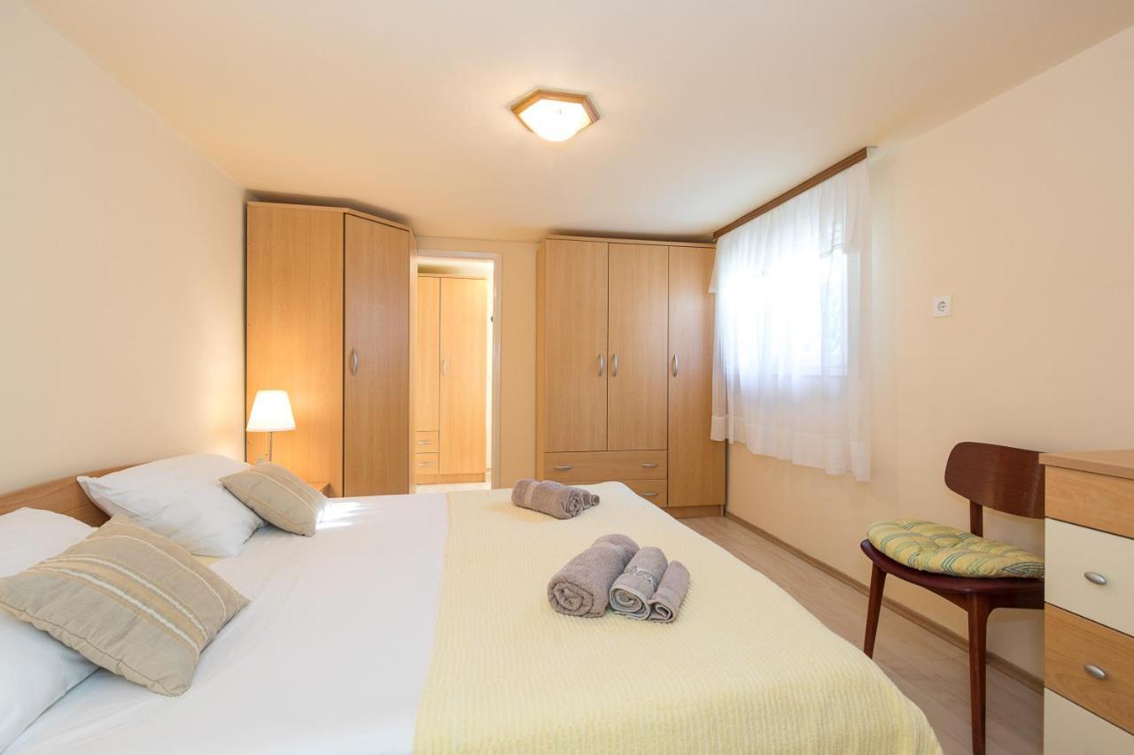 Beach Apartment Krk Town Luaran gambar